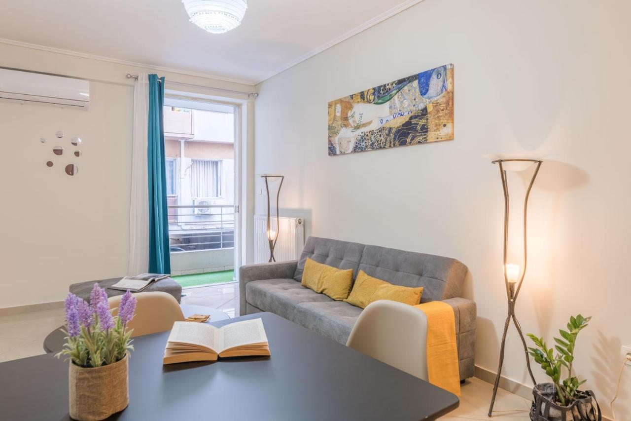 Colourful Artistic Apart 100Mbps Center Of Athena Bagian luar foto