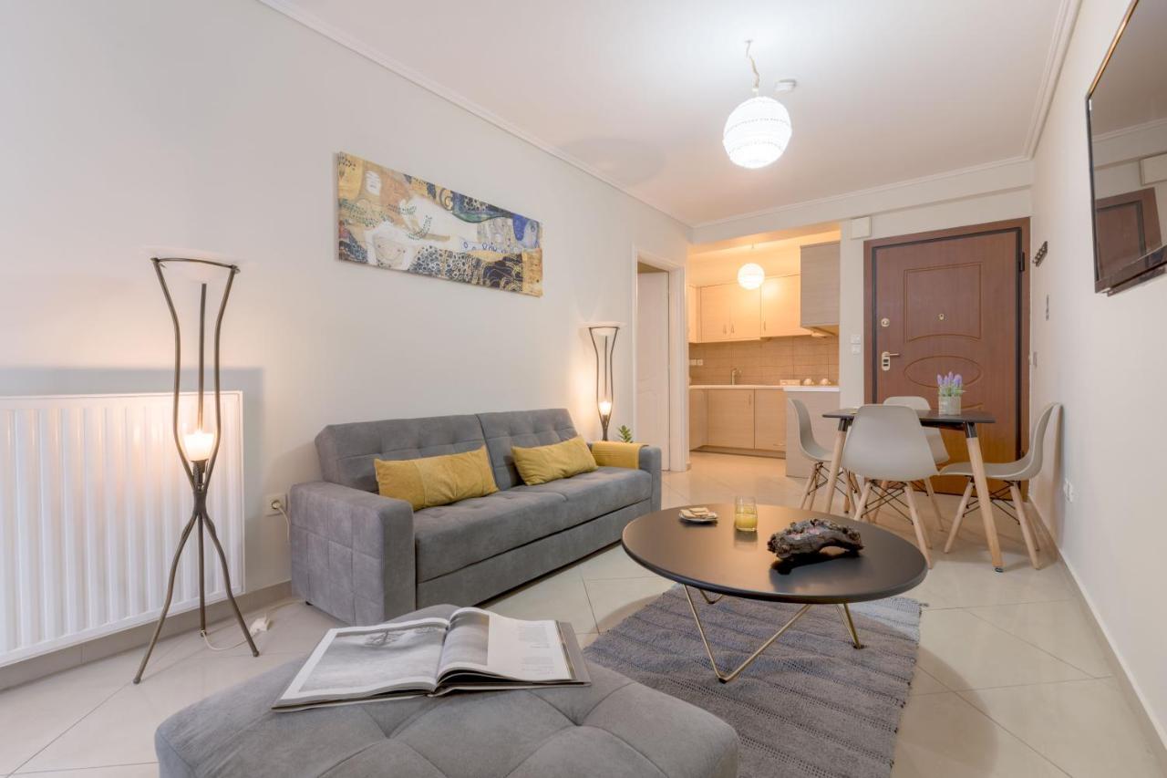 Colourful Artistic Apart 100Mbps Center Of Athena Bagian luar foto